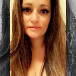 Meet your Posher, Yvette